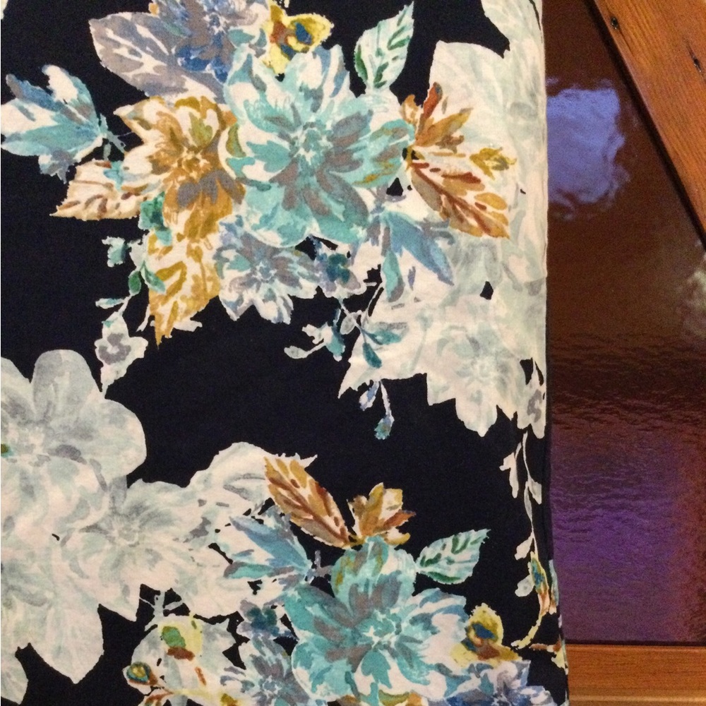 🤍HP!🤍 Van Heusen | Beautiful Floral Skirt - Picture 6 of 8